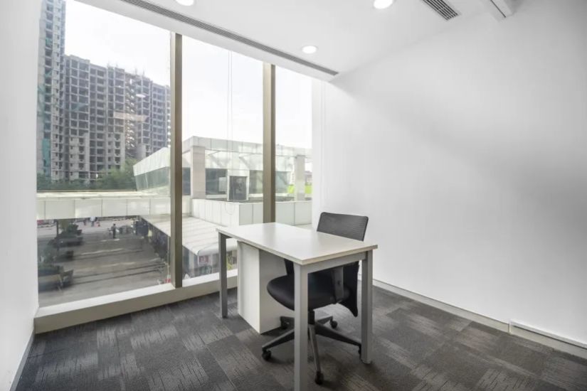 Regus Assotech Business Cresterra